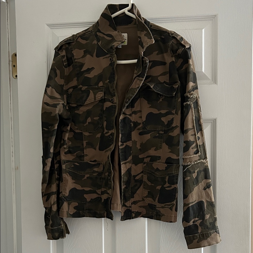 Papaya Women’s  Camouflage Field Jacket in Brown & Olive